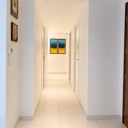 Luxury 3br With Panoramic View, Terrace & 3 Bathrooms Festival *