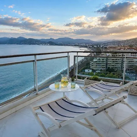 Luxury 3br With Panoramic View, Terrace & 3 Bathrooms Festival Apartman